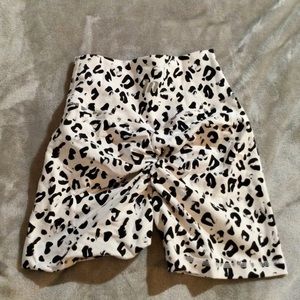 InMUSCLENATION scrunched rear bicycle shorts.